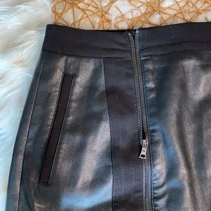 BCBG leather skirt Size M